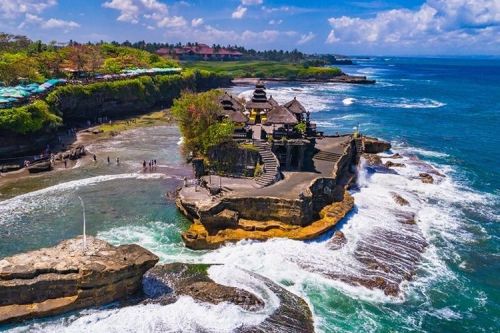 tanah lot bali