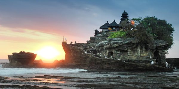 tanah lot bali