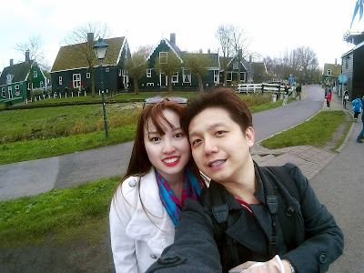 Hasil gambar untuk wefie traveling