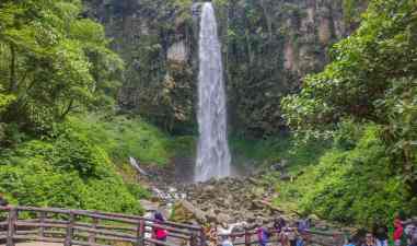 5 Tempat Wisata Keluarga di Karanganyar: Cocok untuk Anak-Anak