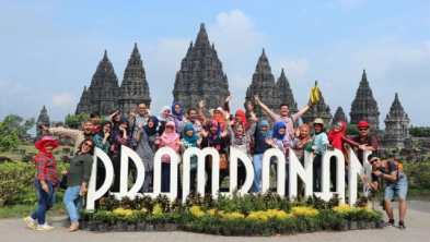 4H3M Jogja Berlibur Santai