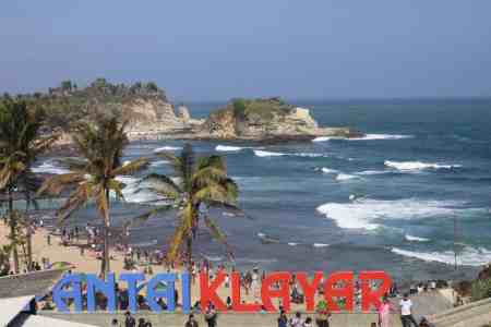 wisata pantai di pacitan