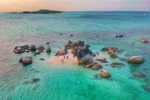 Pantai di Belitung