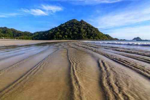 Pantai di Lombok