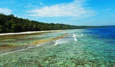 Jelajahi 10 Destinasi Terbaik 2025 di Kepulauan Derawan, Surga Tropis Kalimantan Timur