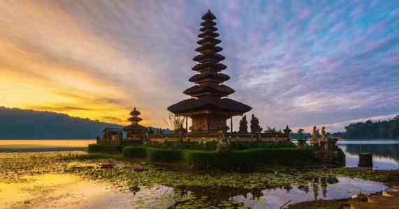 Pura Ulun Danu Berantan