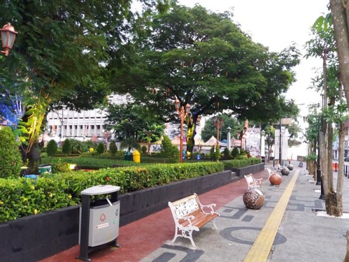 Taman Srigunting Kota Lama Semarang - Foto Taman Srigunting ...